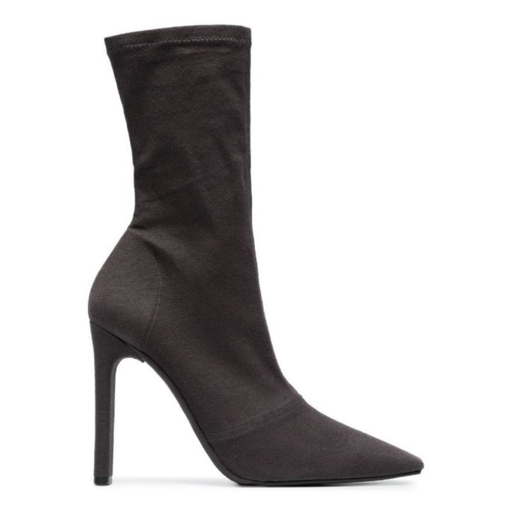 Yeezy sock boot size 36